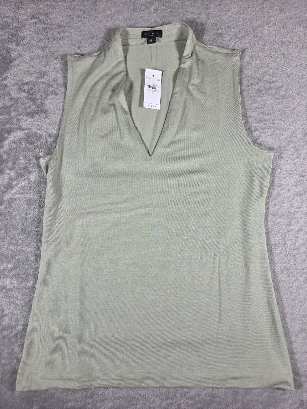 Ann Taylor Factory Light Sage Green Sleeveless V-Neck Top Size S